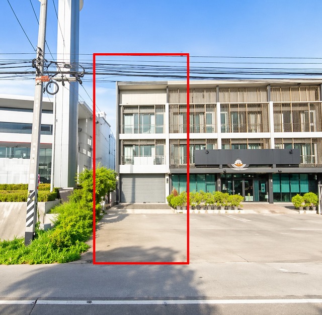  อาคารพาณิชย์ 3 ชั้น 3นอน 3น้ำ ใกล้เซ็นทรัลพิณุโลก 1.6 กม. เมืองพิษณุโลก รพ.พิษณุโลก 2.6 กม. พลายชุมพล ถนนวงแหวน by pass 16ตร.วา. 190ตร.ม.  