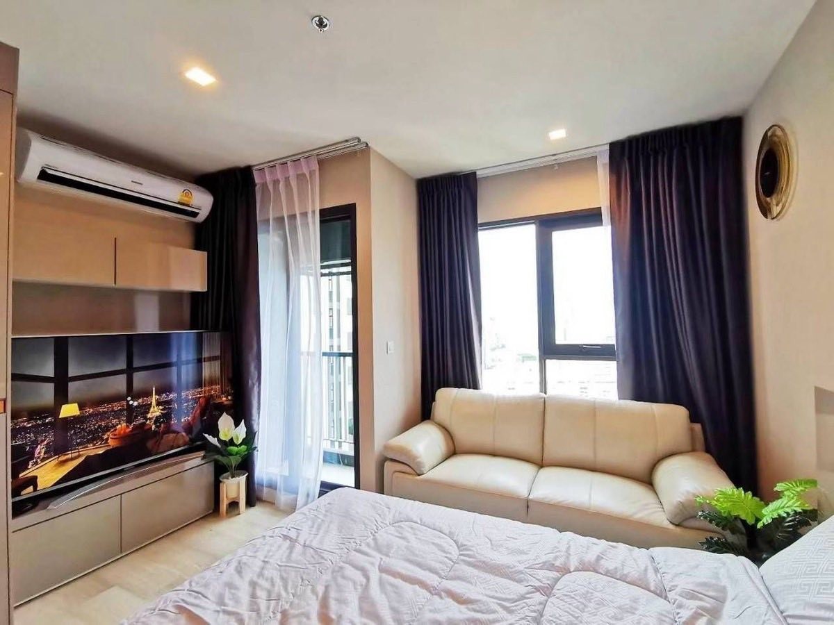 Life One Wireless Beautiful View Safe Peaceful 37th Floor BTS PloenChit